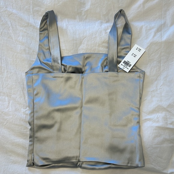 NWT Abercrombie satin square neck top - Picture 4 of 4